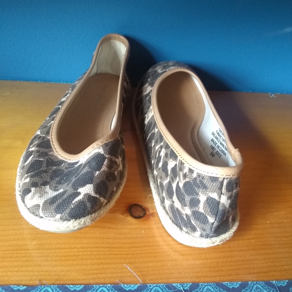 Nine West Social Canvas flats